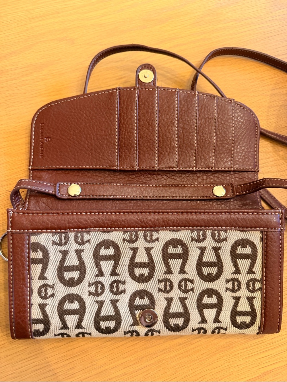 Vintage Aigner Crossbody Wallet - Picture 3 of 4